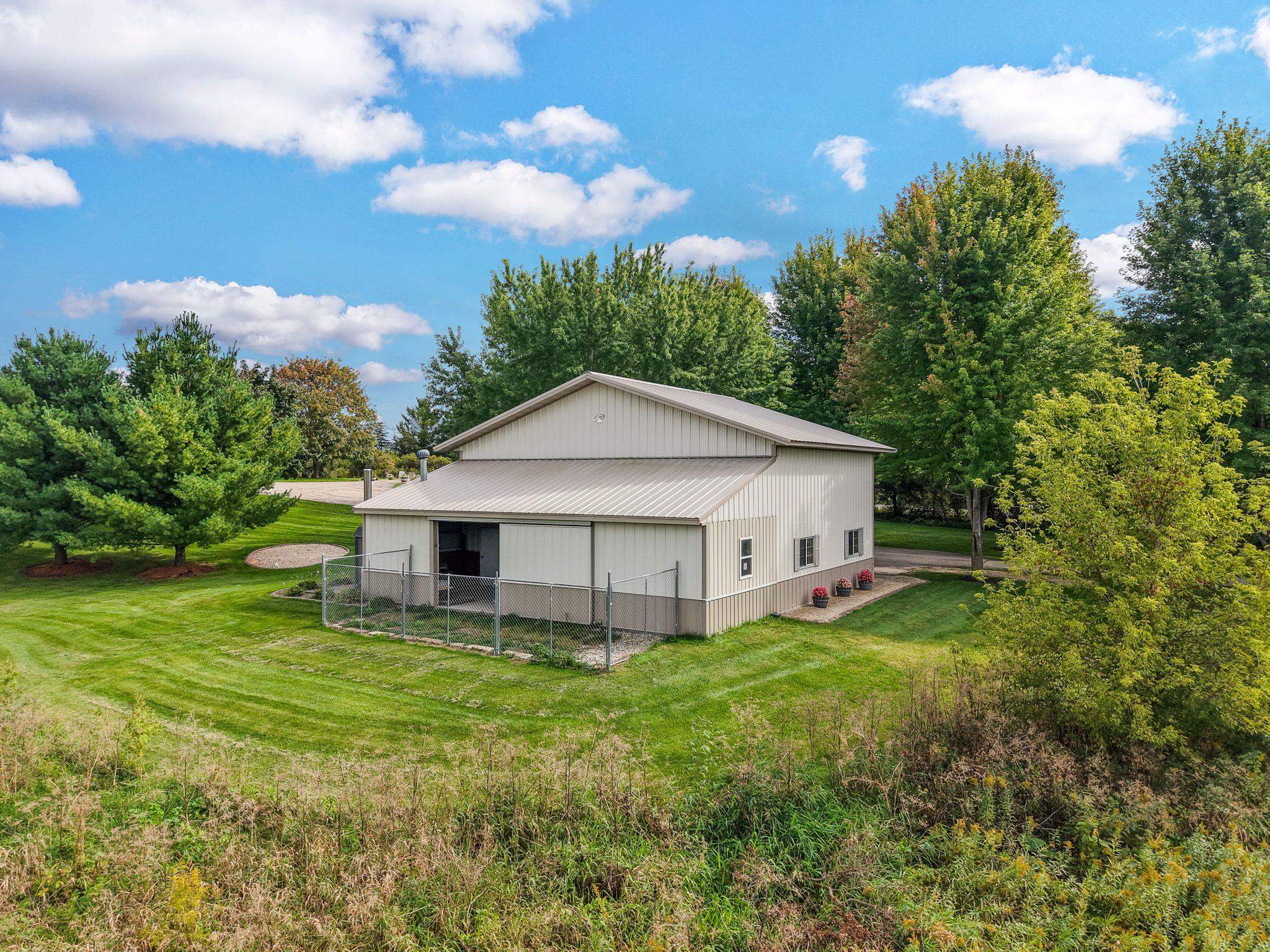 852 Canal Road Marshall, WI 53559 - Photo 16 of 61 Gallery Image 16