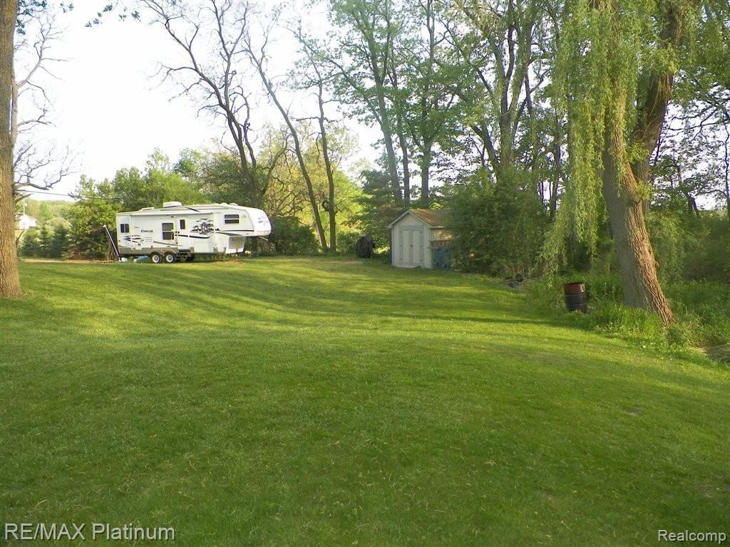 7215 Mabley Hill Road Fenton, MI 48430 - Photo 20 of 24 100_1680.JPG