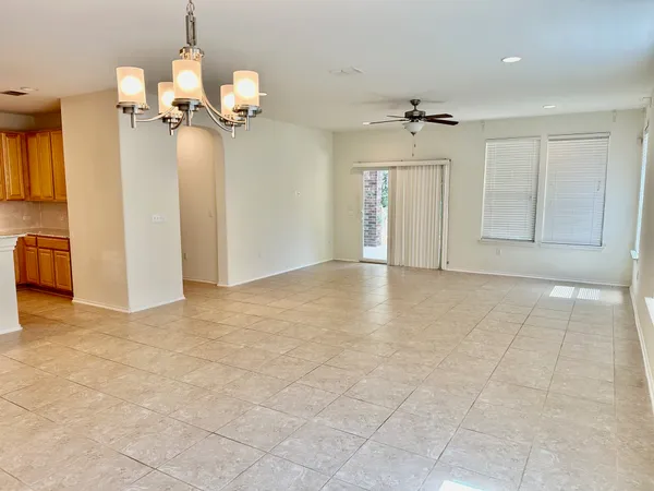 $2,300 | 413 Hunters Hill Drive, San Marcos, TX 78666