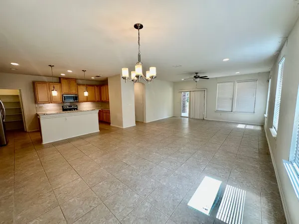 $2,300 | 413 Hunters Hill Drive, San Marcos, TX 78666