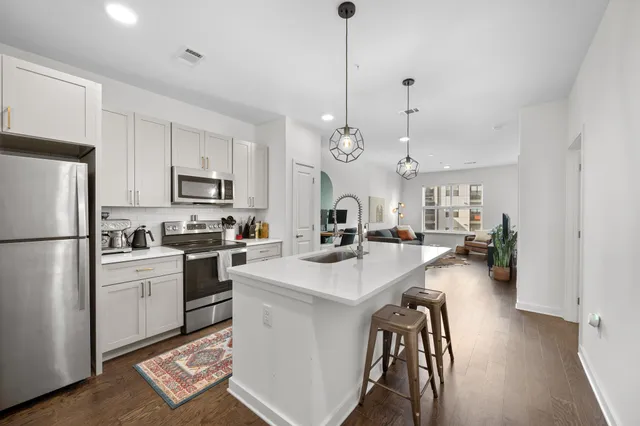 $285,000 | 1677 54th Avenue North, Unit 318, Nashville, TN 37209