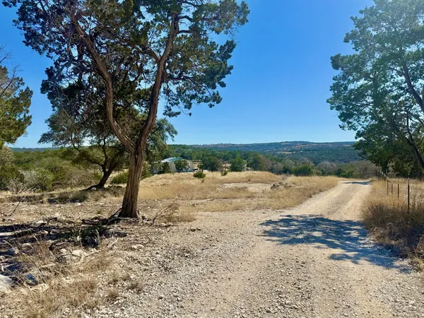 $649,000 | 135-145 Jon Bevan Lane, Ingram, TX 78025