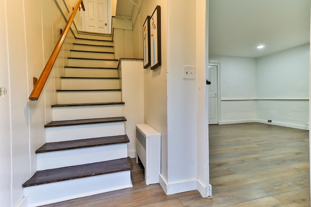 194 Main Street Dennis, MA 02638 - Photo 12 of 20