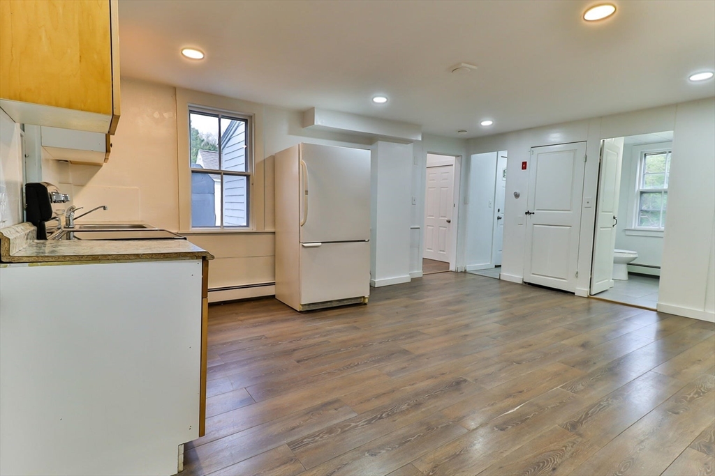 194 Main Street Dennis, MA 02638 - Photo 3 of 20