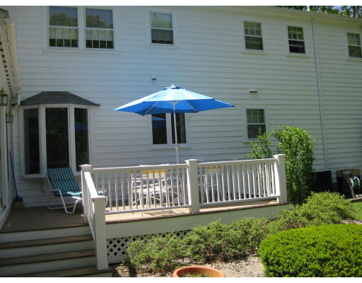 42 Bishop Road Sharon, MA 02067 - Photo 3 of 26