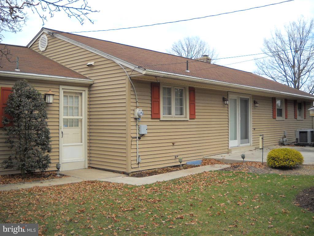 400 East Evergreen Road Lebanon, PA 17042 - Photo 18 of 25 Back view of home