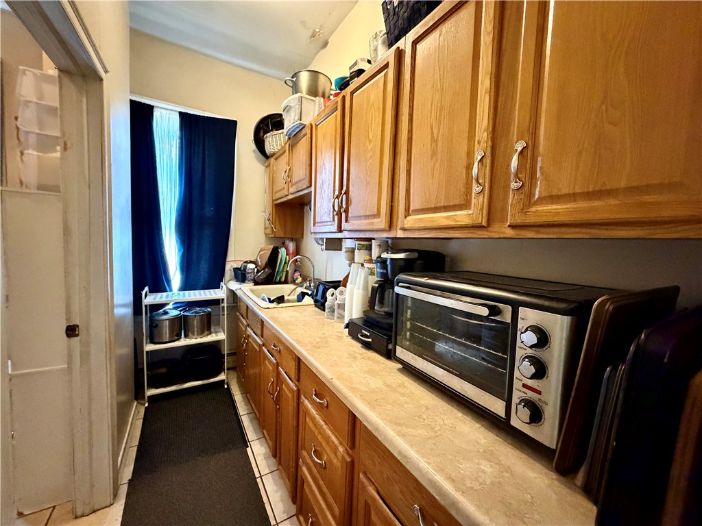 108 East Street Woonsocket, RI 02895 - Photo 6 of 27