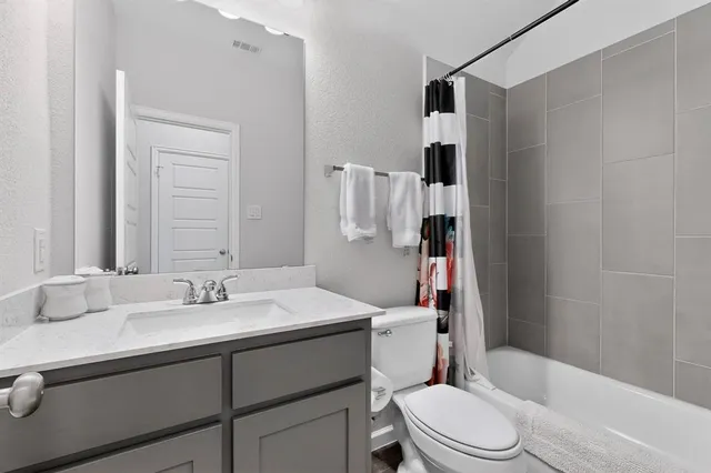 $2,300 | 2319 Kirkstall Way, Forney, TX 75126