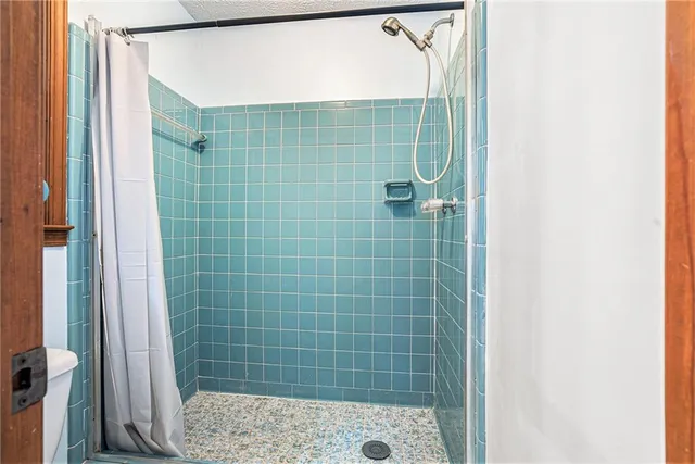 $323,777 | 5317 Highway 81, Loganville, GA 30052