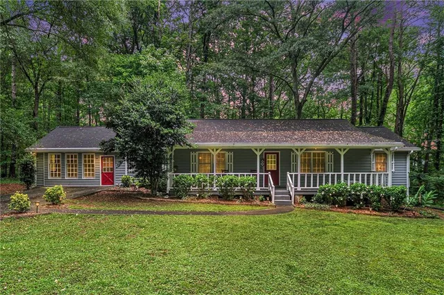 $323,777 | 5317 Highway 81, Loganville, GA 30052