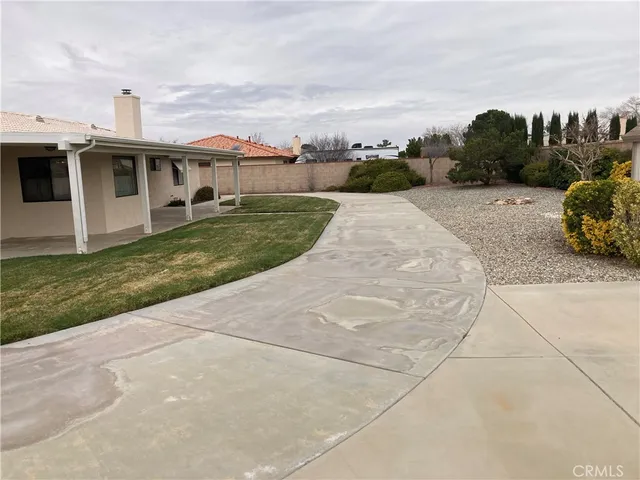 $565,000 | 12563 Sarsi Court, Apple Valley, CA 92308