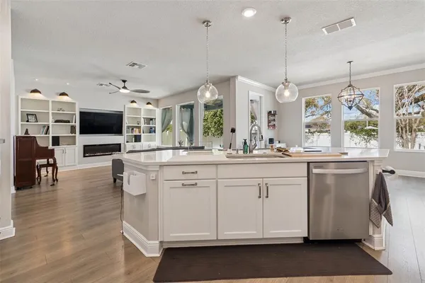 $1,045,000 | 2407 West Carmen Street, Tampa, FL 33609