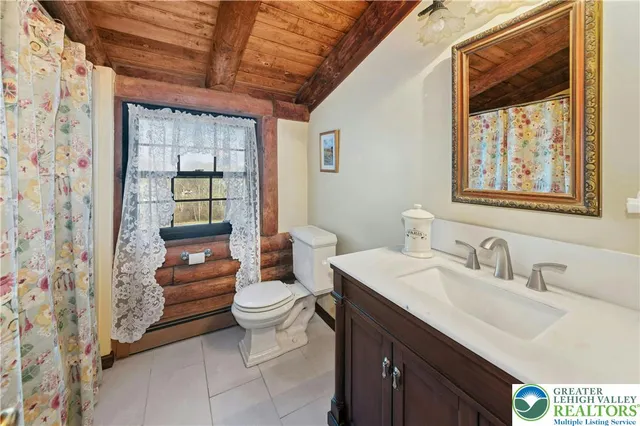 $995,000 | 3980 Lehnenberg Road, Riegelsville, PA 18077