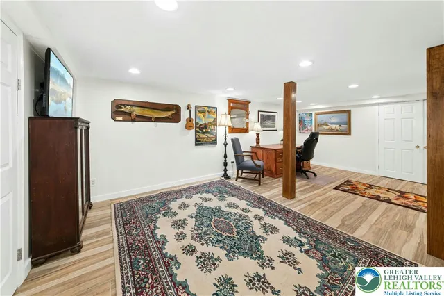 $995,000 | 3980 Lehnenberg Road, Riegelsville, PA 18077