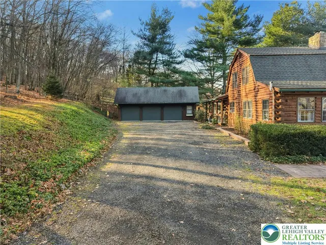 $995,000 | 3980 Lehnenberg Road, Riegelsville, PA 18077
