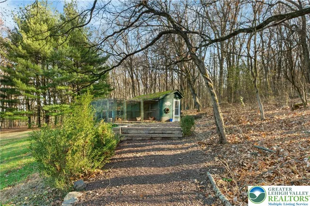 $995,000 | 3980 Lehnenberg Road, Riegelsville, PA 18077