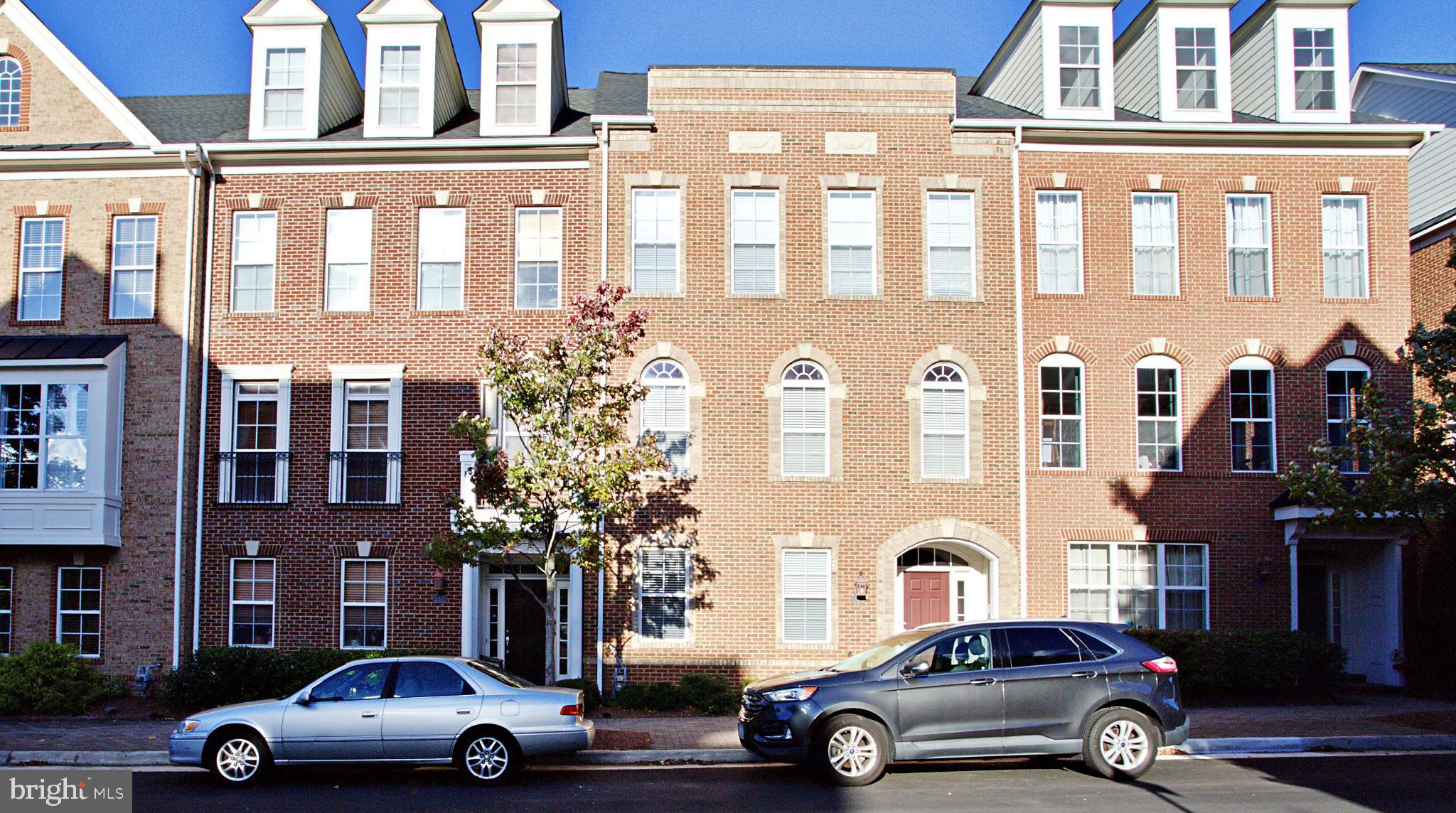 135 Fortnightly Boulevard Herndon, VA 20170 - Photo 28 of 29 a building view
