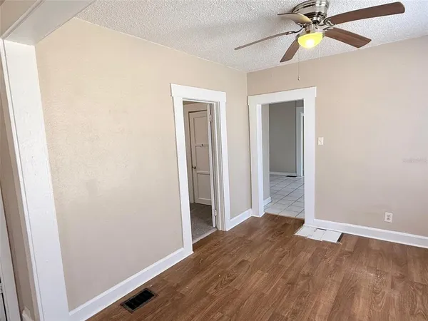 $1,650 | 2609 4th Street South, St. Petersburg, FL 33705