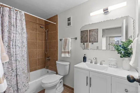 $349,999 | 1625 Larimer Street, Unit 2104, Denver, CO 80202