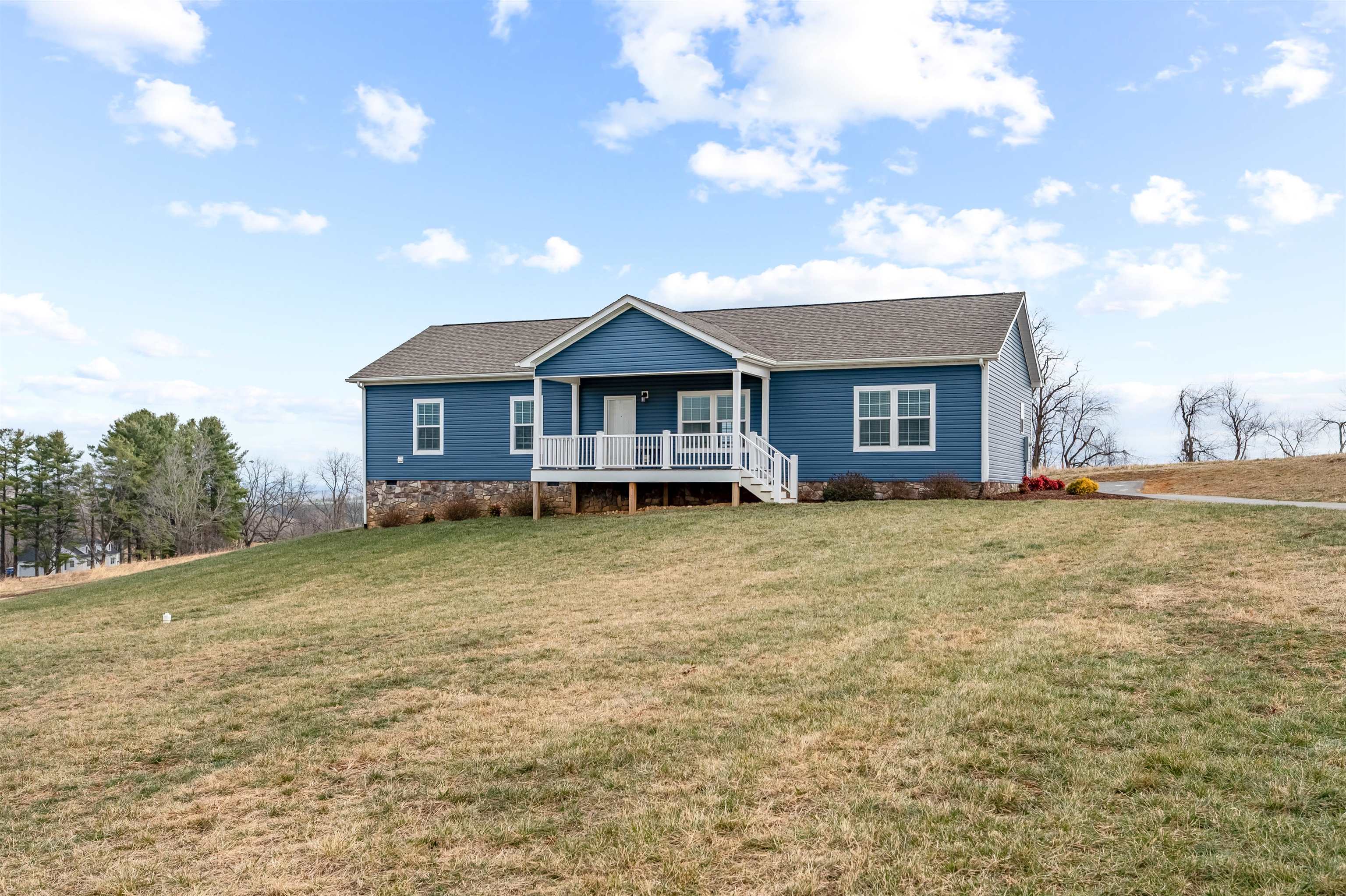 173 Long Level Road Southwest Floyd, VA 24091 - Photo 2 of 76 Gallery Image 2