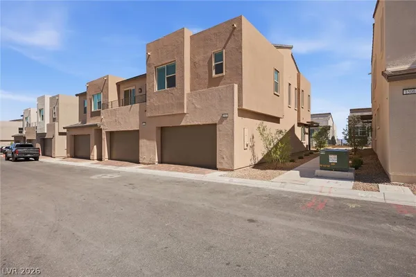 $2,600 | 1512 Hopeful Lark Lane, Las Vegas, NV 89138
