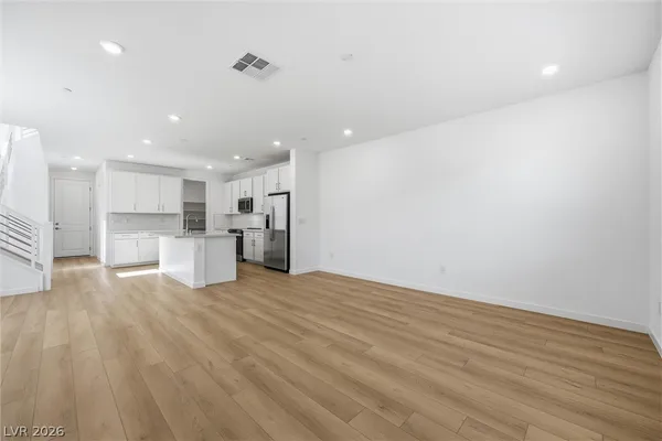 $2,600 | 1512 Hopeful Lark Lane, Las Vegas, NV 89138