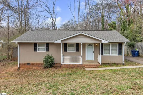 $189,800 | 201 Knighton Drive, Wellford, SC 29385