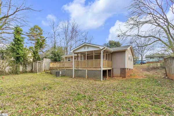 $189,800 | 201 Knighton Drive, Wellford, SC 29385