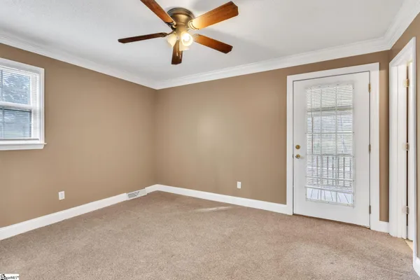 $189,800 | 201 Knighton Drive, Wellford, SC 29385