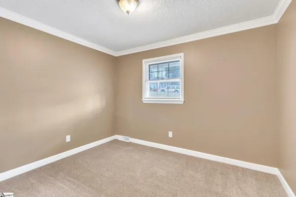 $189,800 | 201 Knighton Drive, Wellford, SC 29385