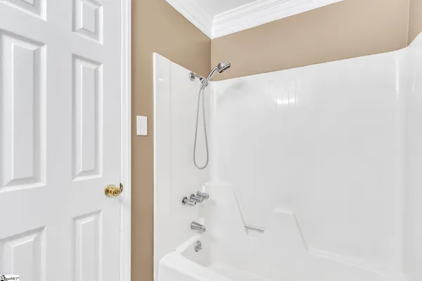 $189,800 | 201 Knighton Drive, Wellford, SC 29385