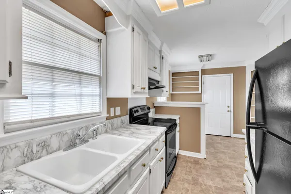 $189,800 | 201 Knighton Drive, Wellford, SC 29385