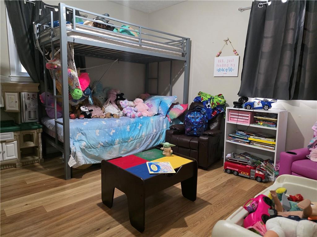 176 Runyon Loop Cedartown, GA 30125 - Photo 13 of 20 a room with furniture and a flat screen tv