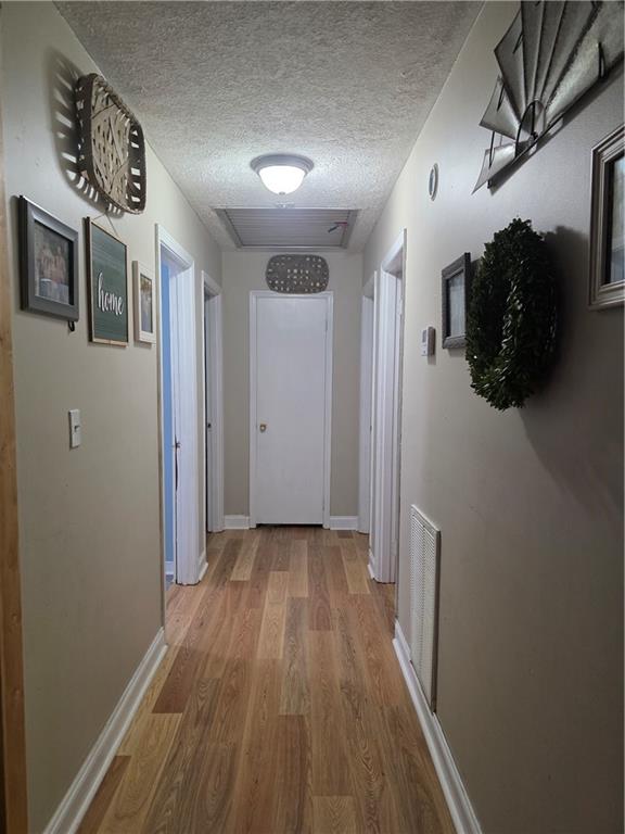 176 Runyon Loop Cedartown, GA 30125 - Photo 9 of 20 a view of entryway with wooden floor