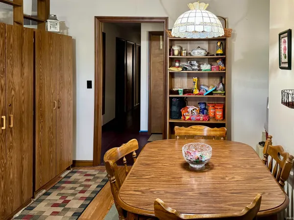 $275,000 | 261 West Country Road 800, Hazleton, IN 47640