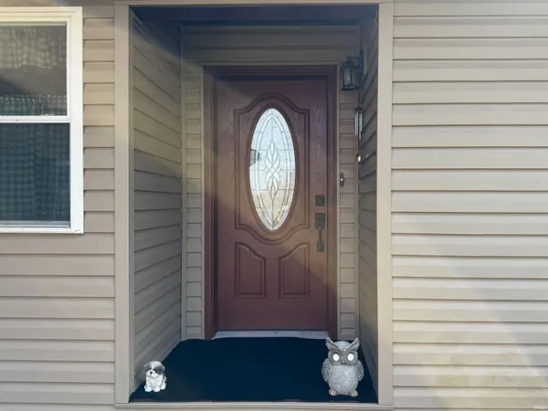 $275,000 | 261 West Country Road 800, Hazleton, IN 47640