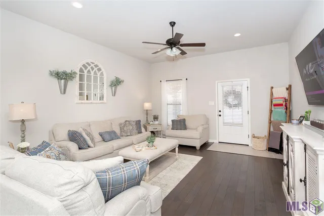 $2,100 | 38337 Brown Road, Prairieville, LA 70769