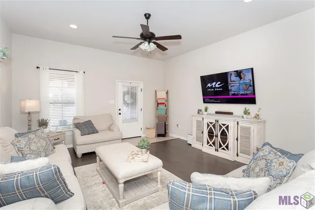 $2,100 | 38337 Brown Road, Prairieville, LA 70769