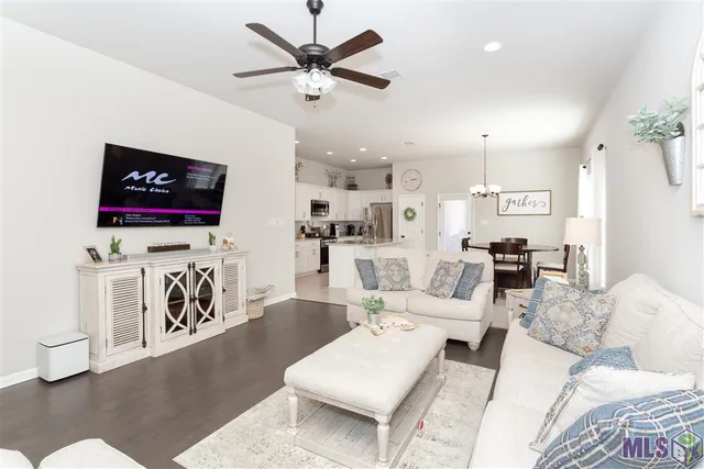 $2,100 | 38337 Brown Road, Prairieville, LA 70769