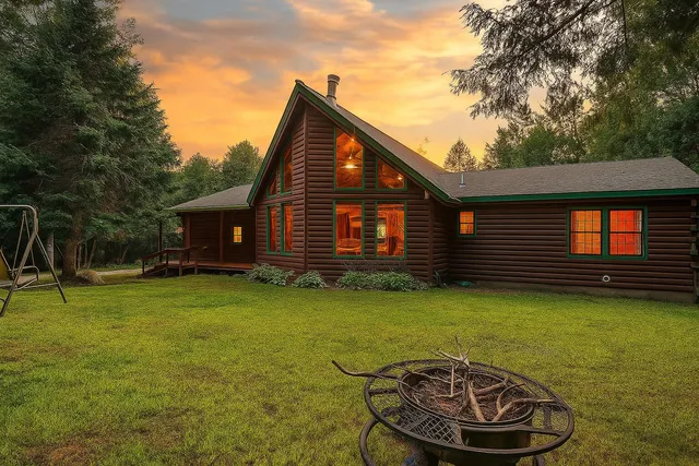 $449,000 | 24 Stone House Court, Whitefield, ME 04353