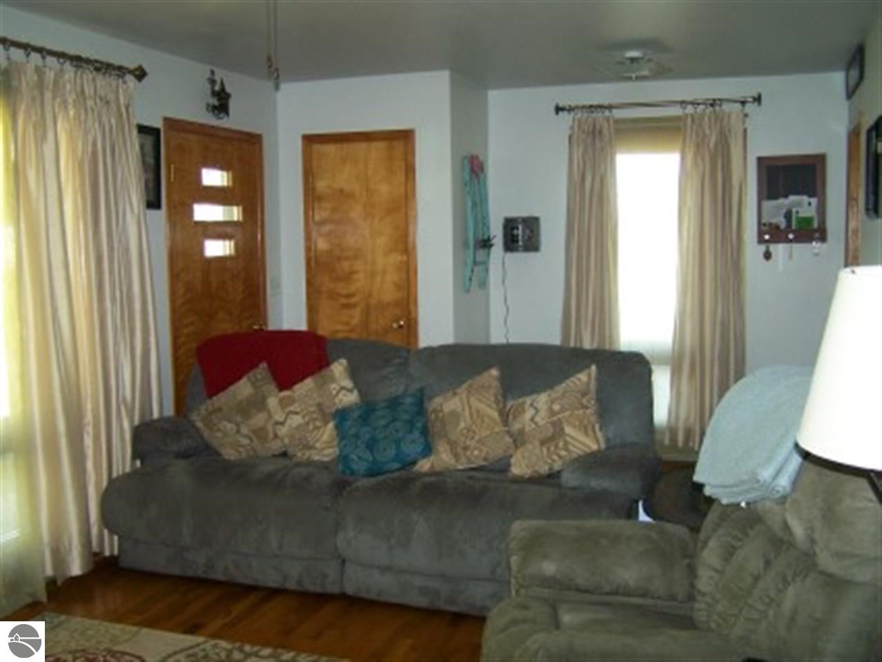 7730 East Pleasant Valley Road Shepherd, MI 48883 - Photo 9 of 18 1777138-8.JPG