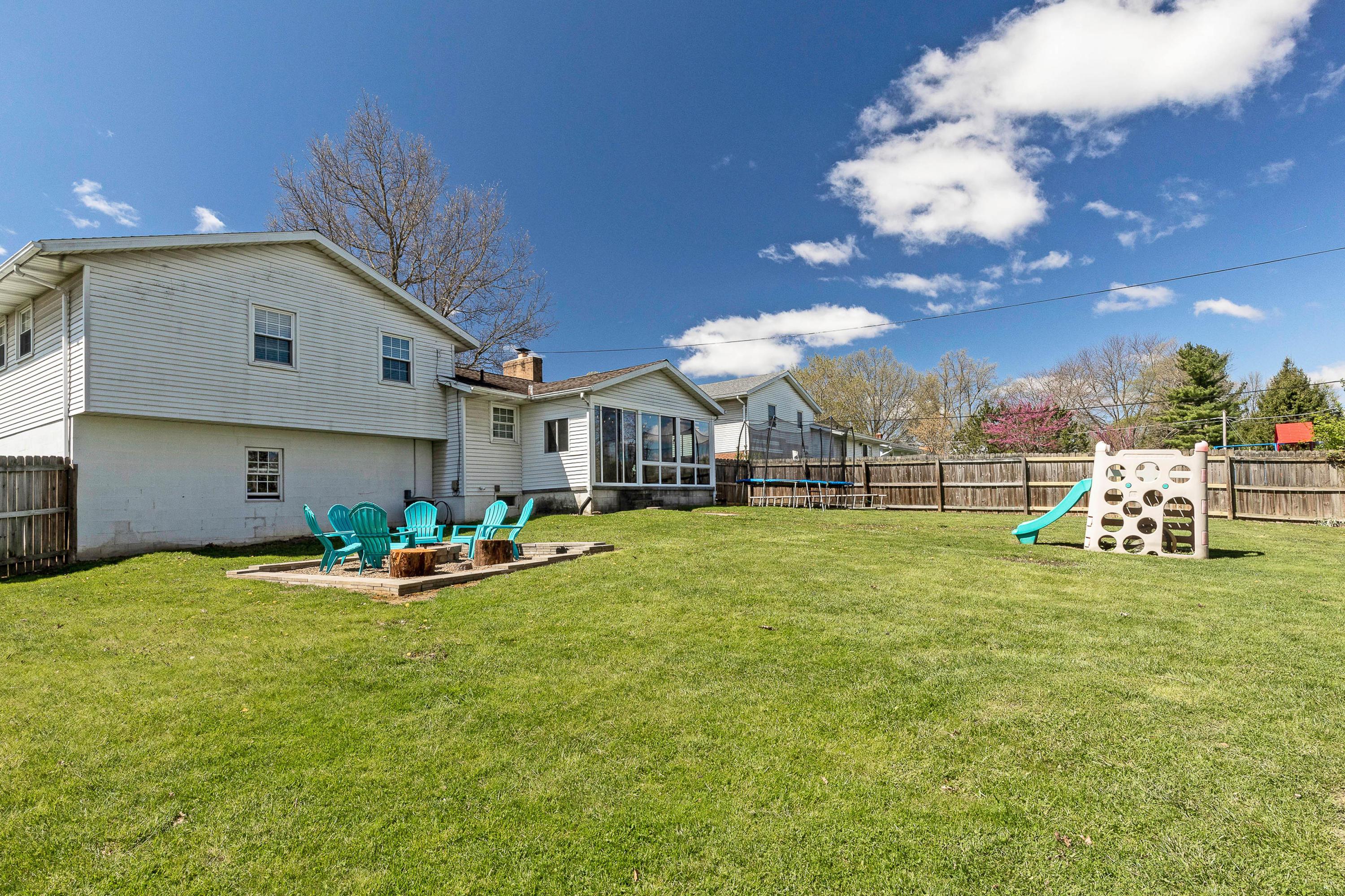 424 Clearview Road Mansfield, OH 44907 - Photo 5 of 37 Gallery Image 5