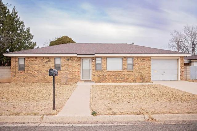 $188,000 | 520 West 8th Street, Denver City, TX 79323