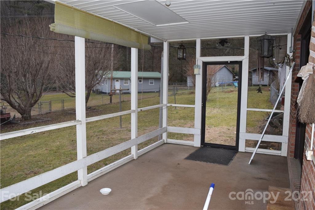 99 Jaffe Road Rosman, NC 28772 - Photo 13 of 15 Gallery Image 13