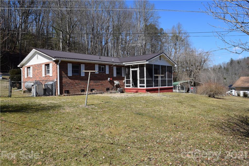 99 Jaffe Road Rosman, NC 28772 - Photo 14 of 15 Gallery Image 14