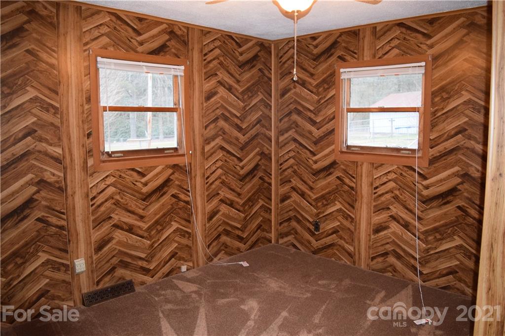 99 Jaffe Road Rosman, NC 28772 - Photo 6 of 15 Gallery Image 6
