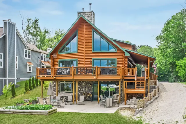 $1,699,000 | 7031 West Wind Lake Road, Norway, WI 53185