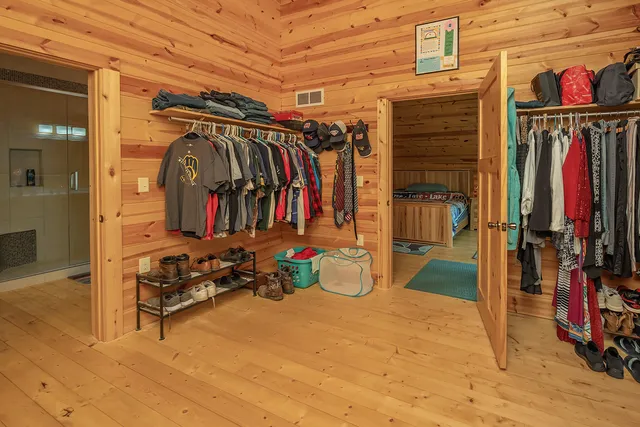 $1,699,000 | 7031 West Wind Lake Road, Norway, WI 53185