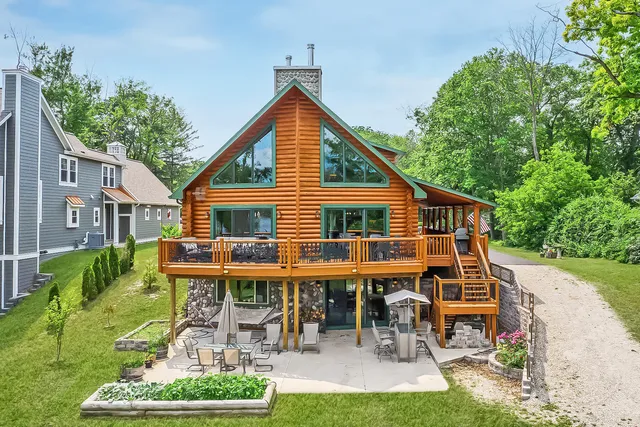 $1,699,000 | 7031 West Wind Lake Road, Norway, WI 53185