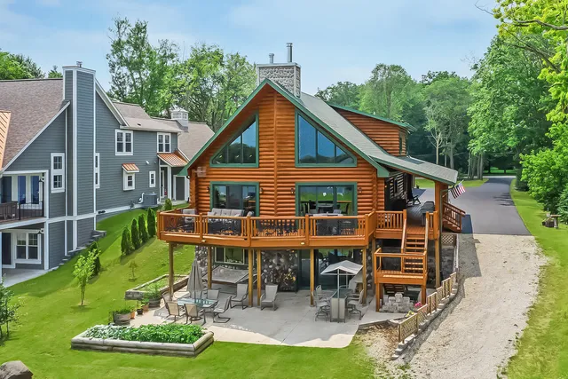 $1,699,000 | 7031 West Wind Lake Road, Norway, WI 53185